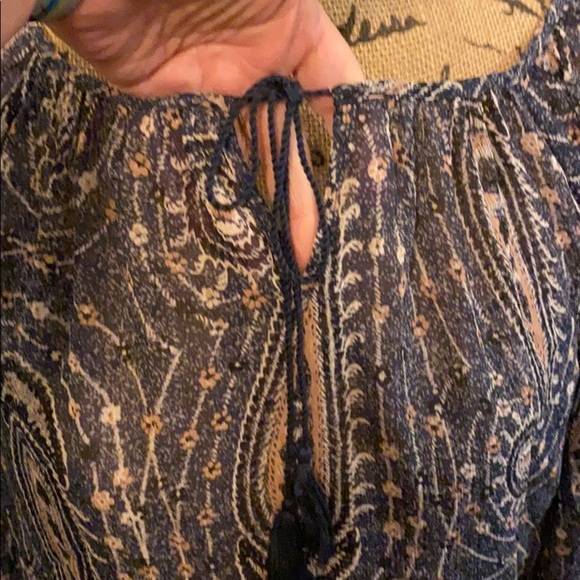 Lucky Brand long sleeve small semi-sheer blouse - Picture 2 of 9